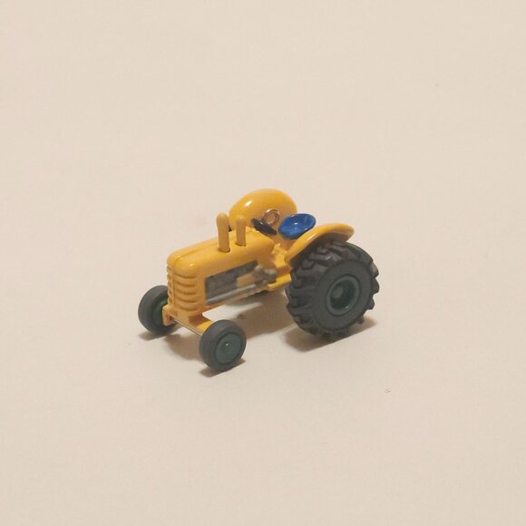 HALLMARK Keepsake Antique Tractors MINIATURES Limited Edition 3 Ornaments - Picture 7 of 13